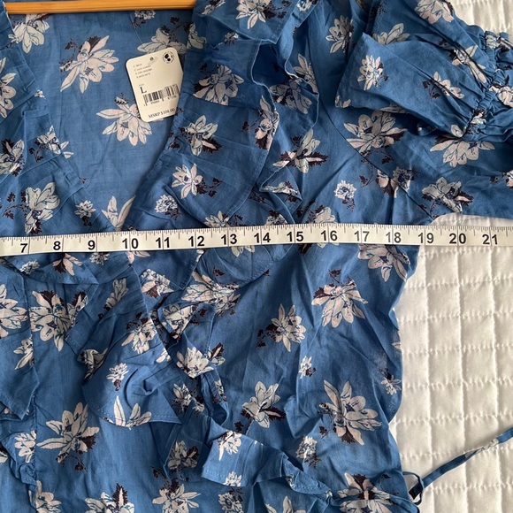 Free People Amanda Ruffle Top in Cool Combo Size L - Picture 11 of 12